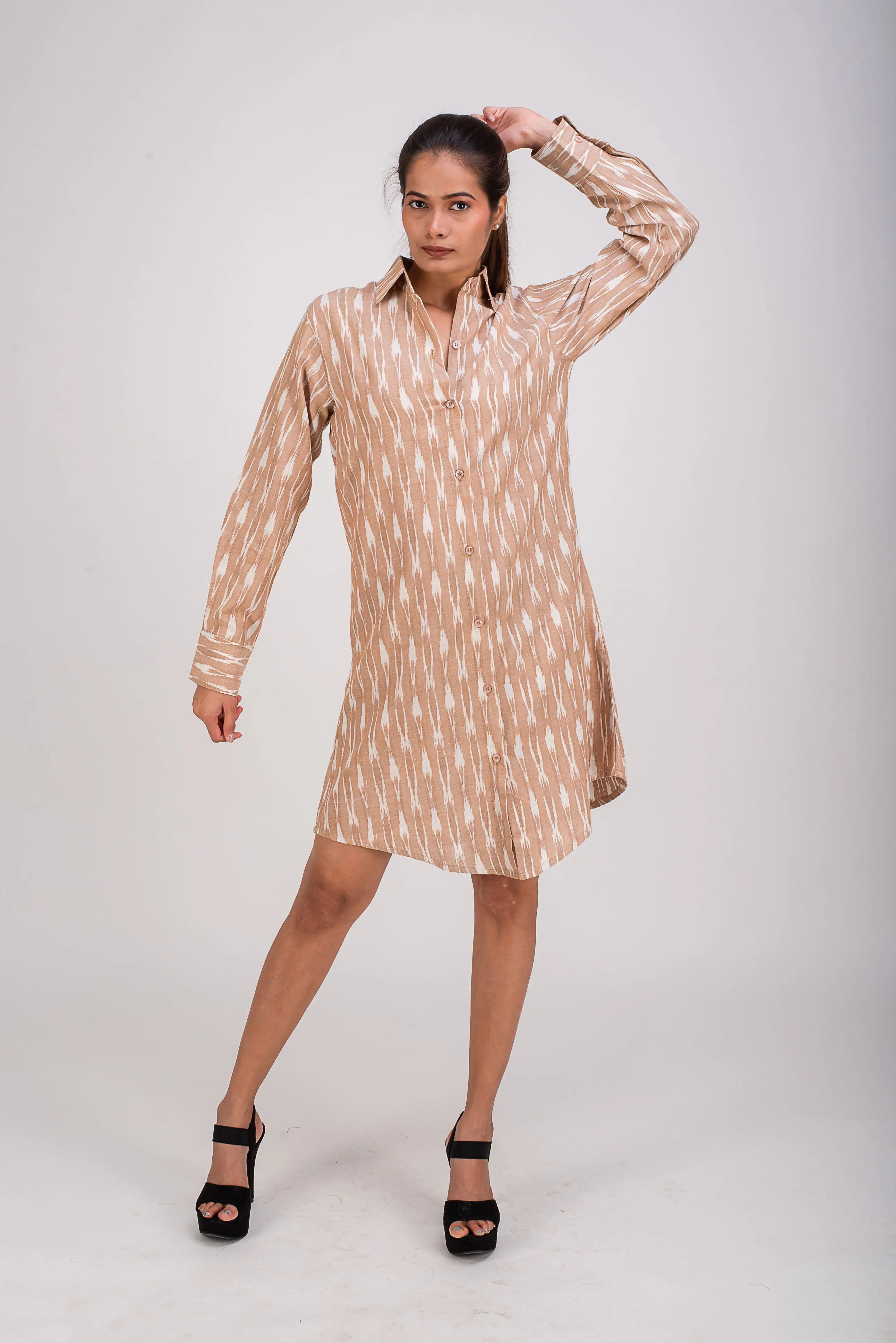 524-318 White Lotus "Brigit" Women's long shirt