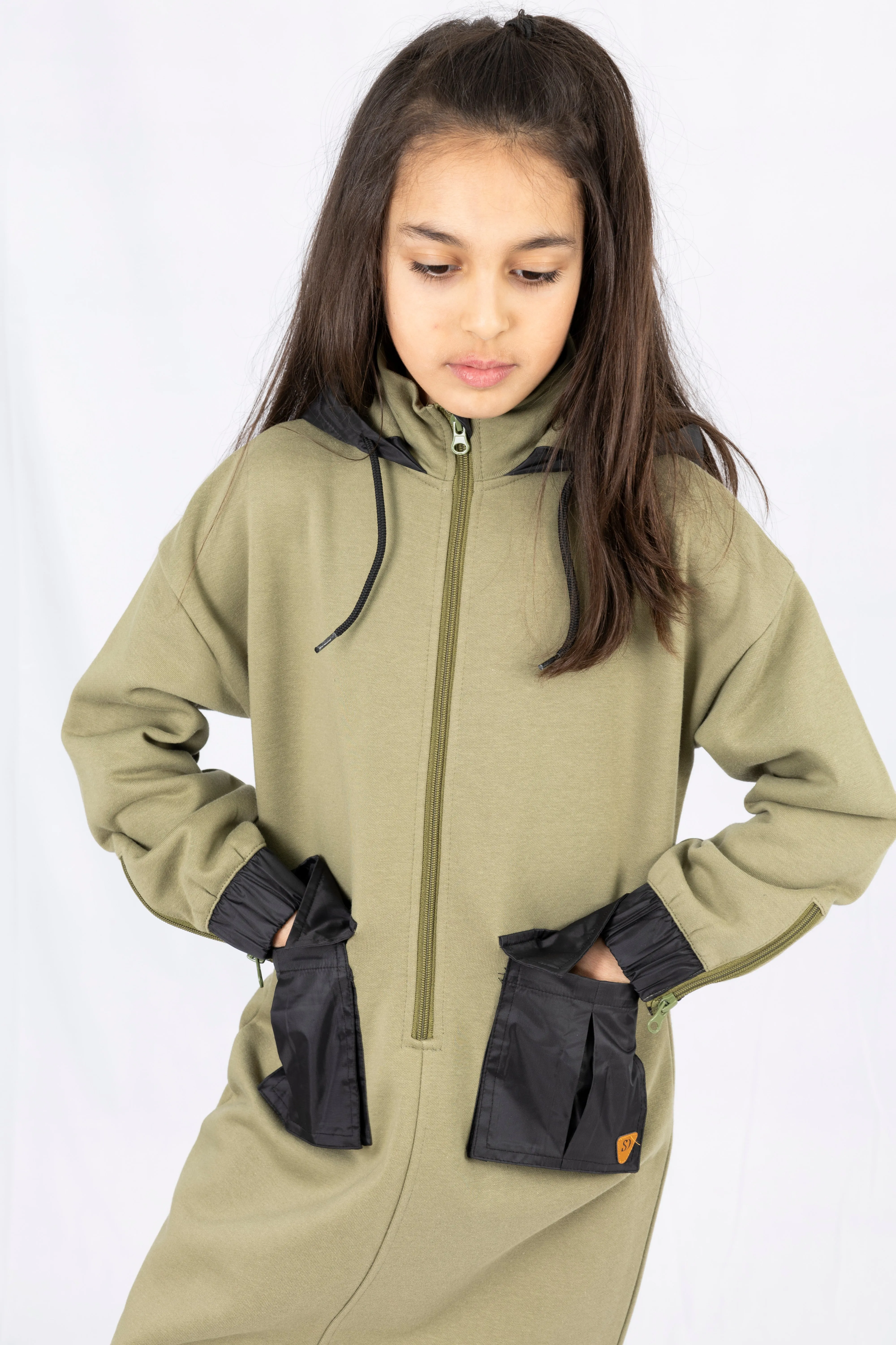 Adaptive Kids Hoodie Dress with Front Zipper & Easy-Undressing Sleeves