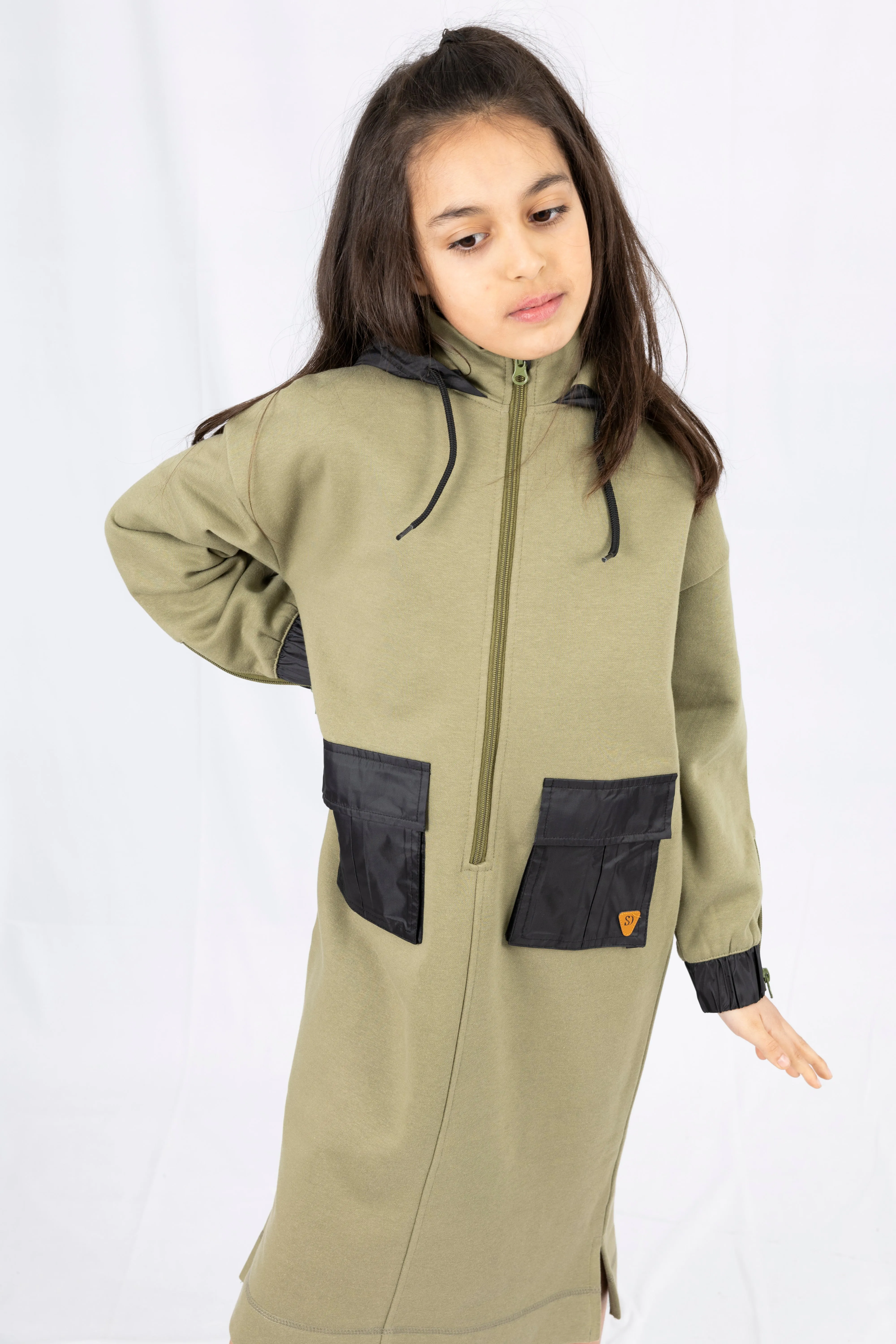 Adaptive Kids Hoodie Dress with Front Zipper & Easy-Undressing Sleeves