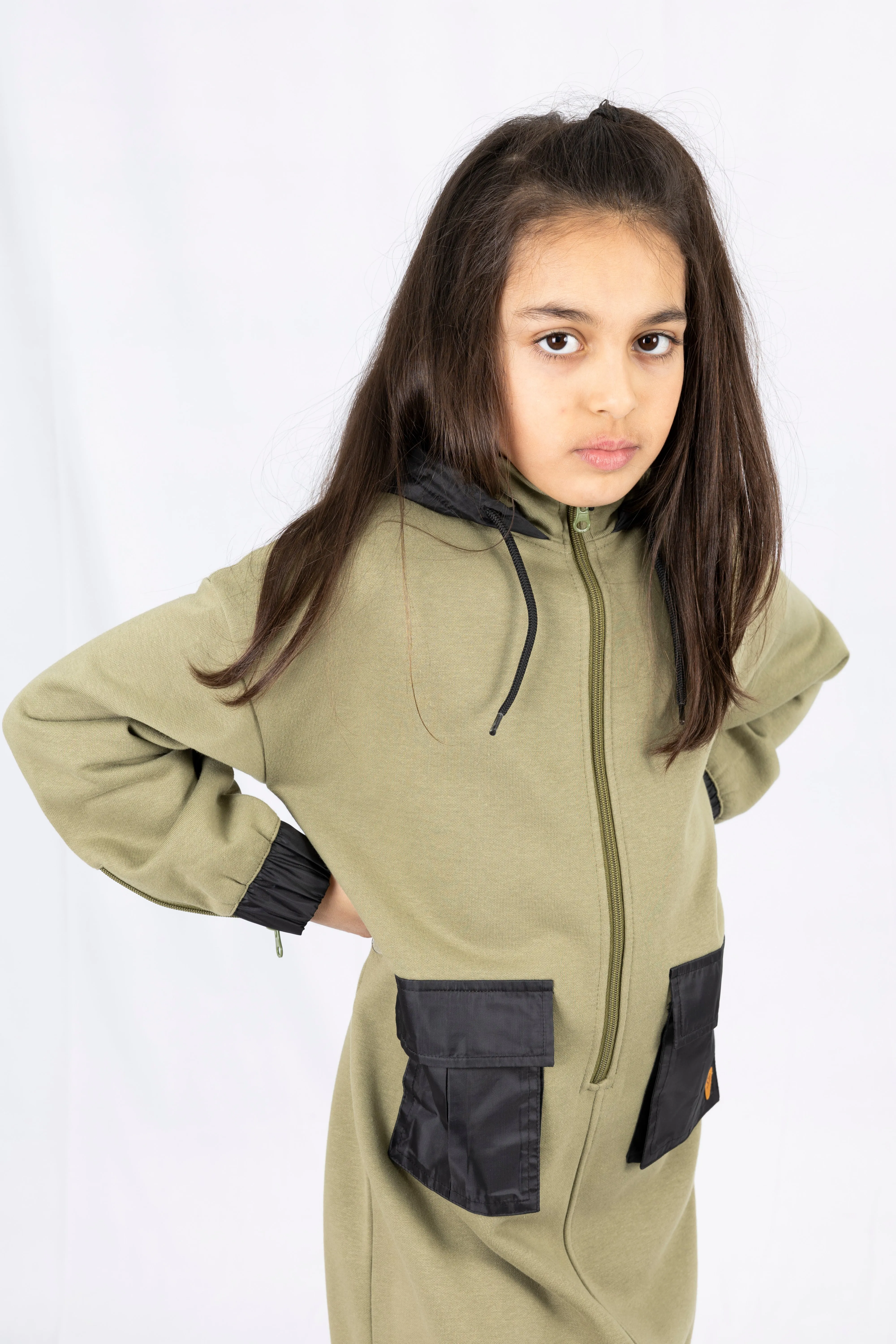 Adaptive Kids Hoodie Dress with Front Zipper & Easy-Undressing Sleeves