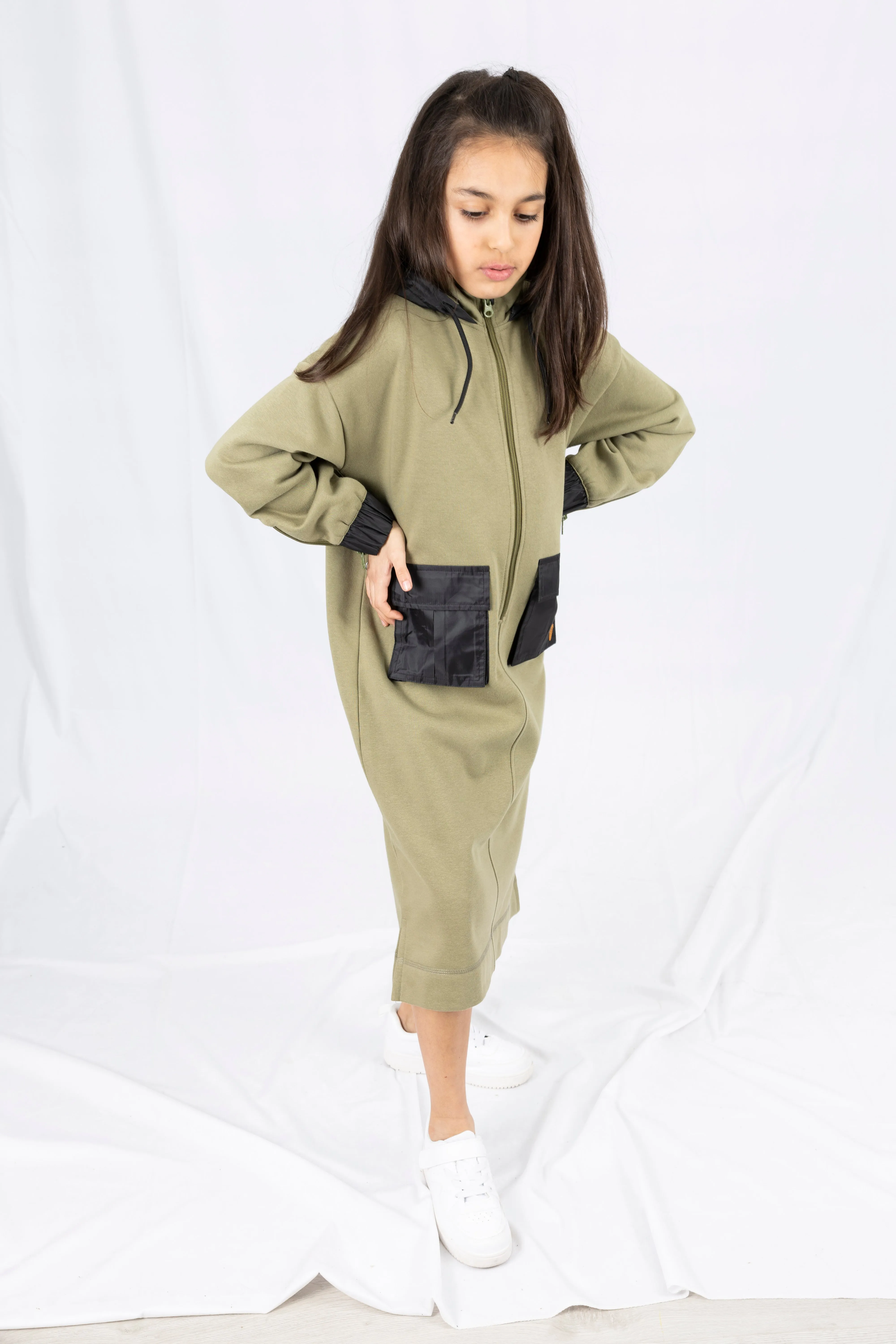 Adaptive Kids Hoodie Dress with Front Zipper & Easy-Undressing Sleeves