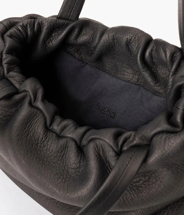 Aeta/DEER LEATHER ELASTIC TOTE S(BLACK)