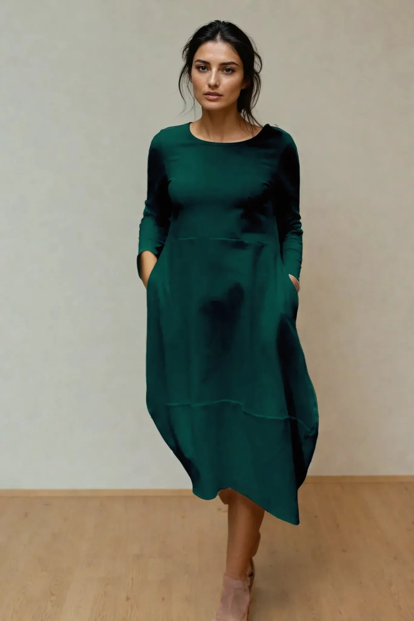 Clara - Versatile Midi Dress