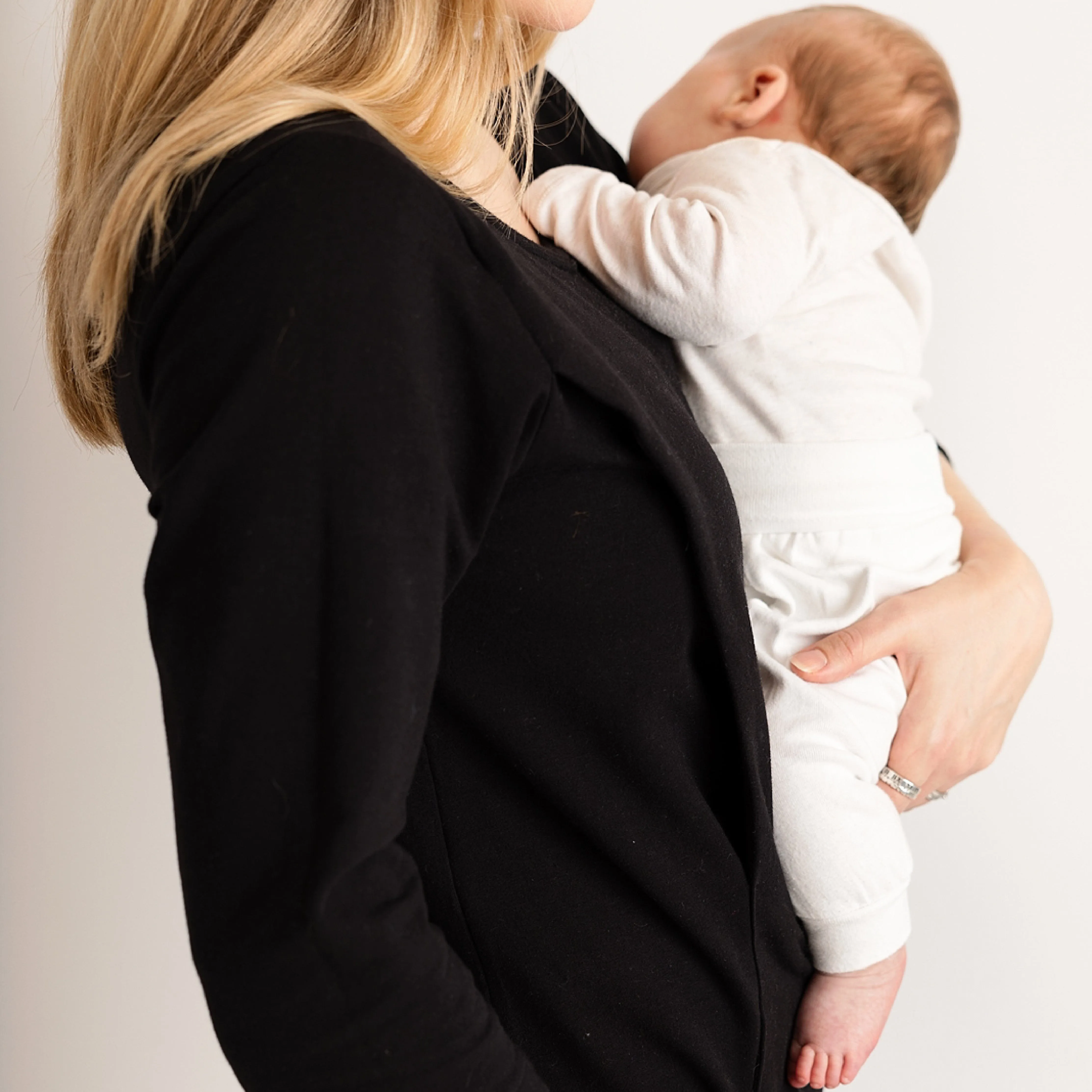 Etta Jumpsuit - Maternity Jumpsuit & Breastfeeding Jumpsuit - Black