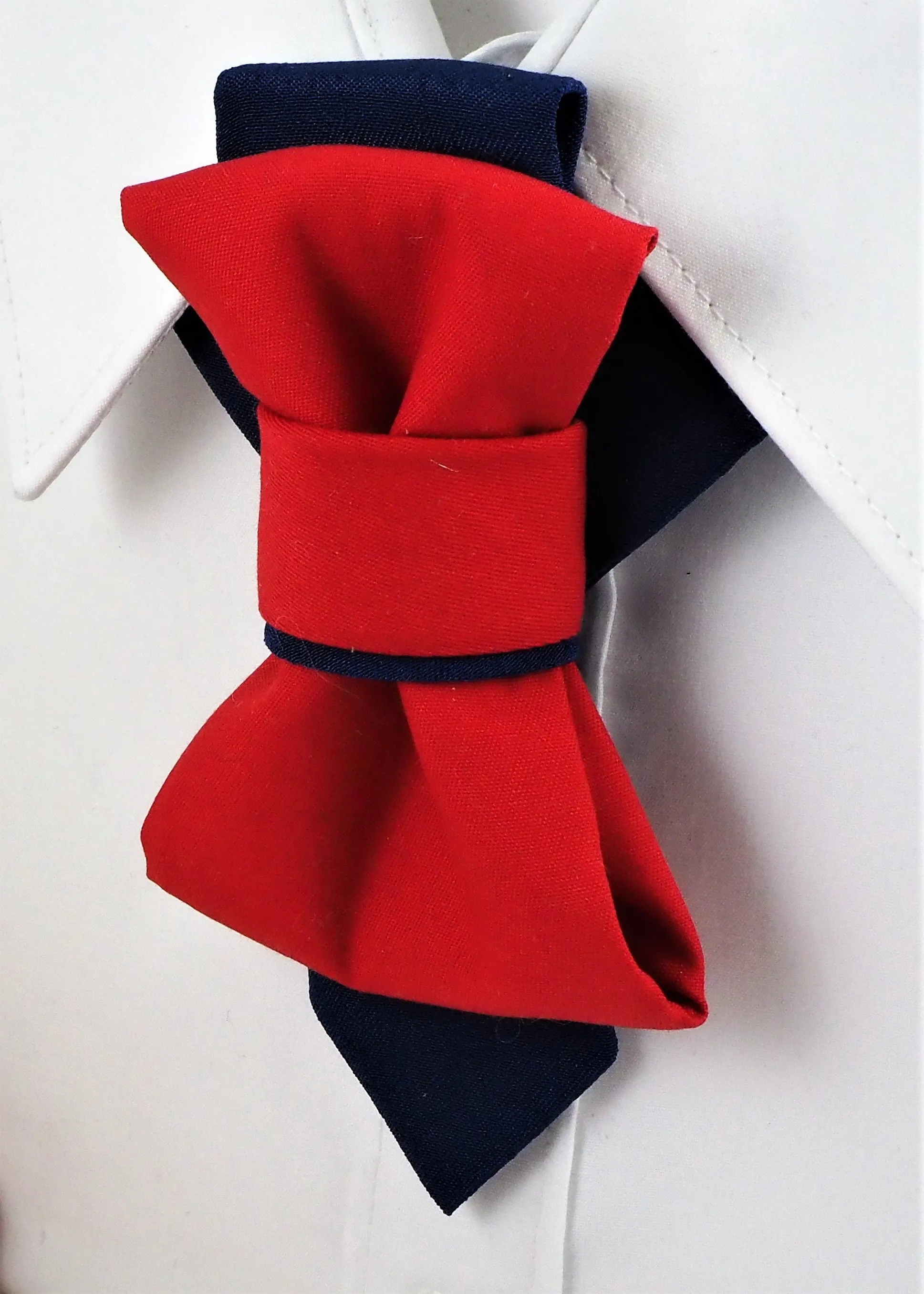 HOPPER TIE DILEMMA