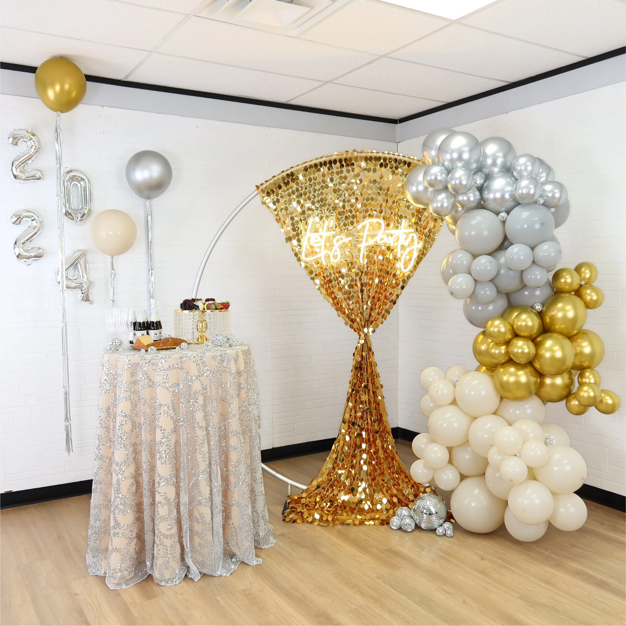 Leaf Payette Sequin 10ft H x 52" W Drape/Backdrop panel - Gold