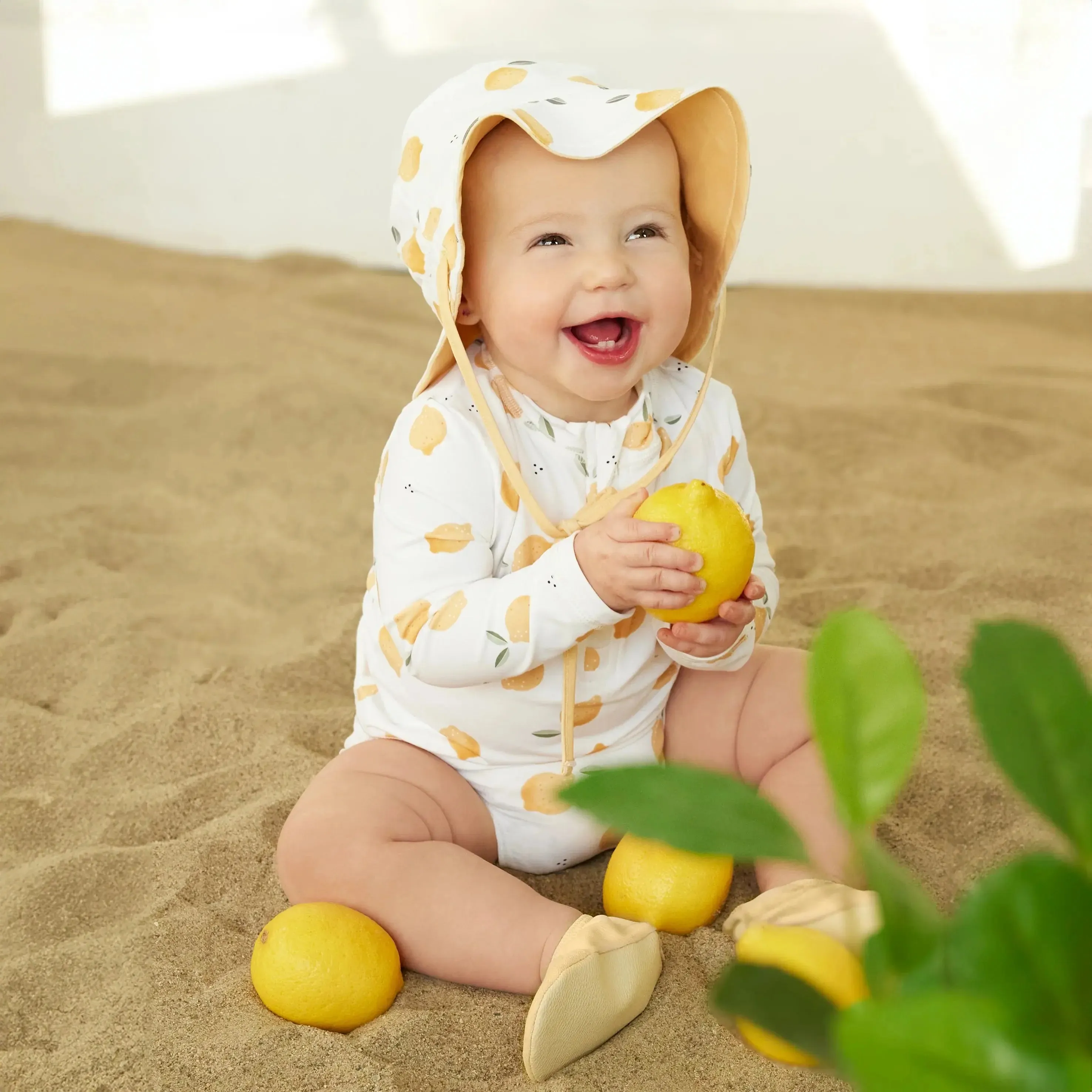 Lemon Print Long-Sleeve Rashguard Set | Petit Lem