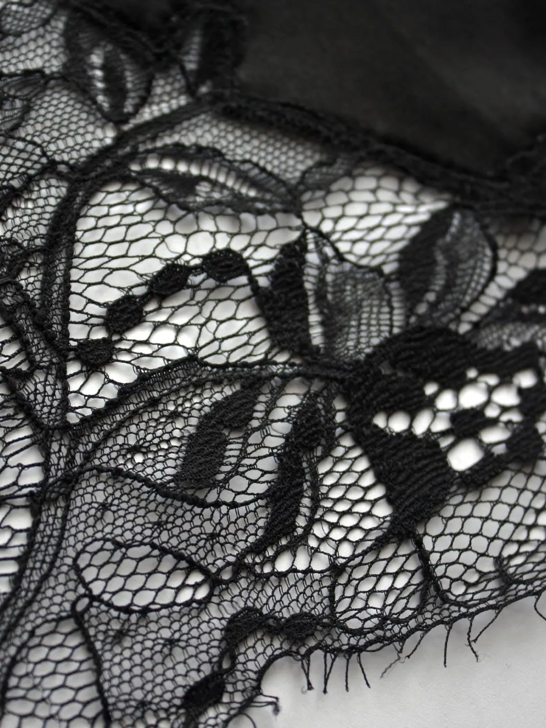 Signature Silk Robe - Black