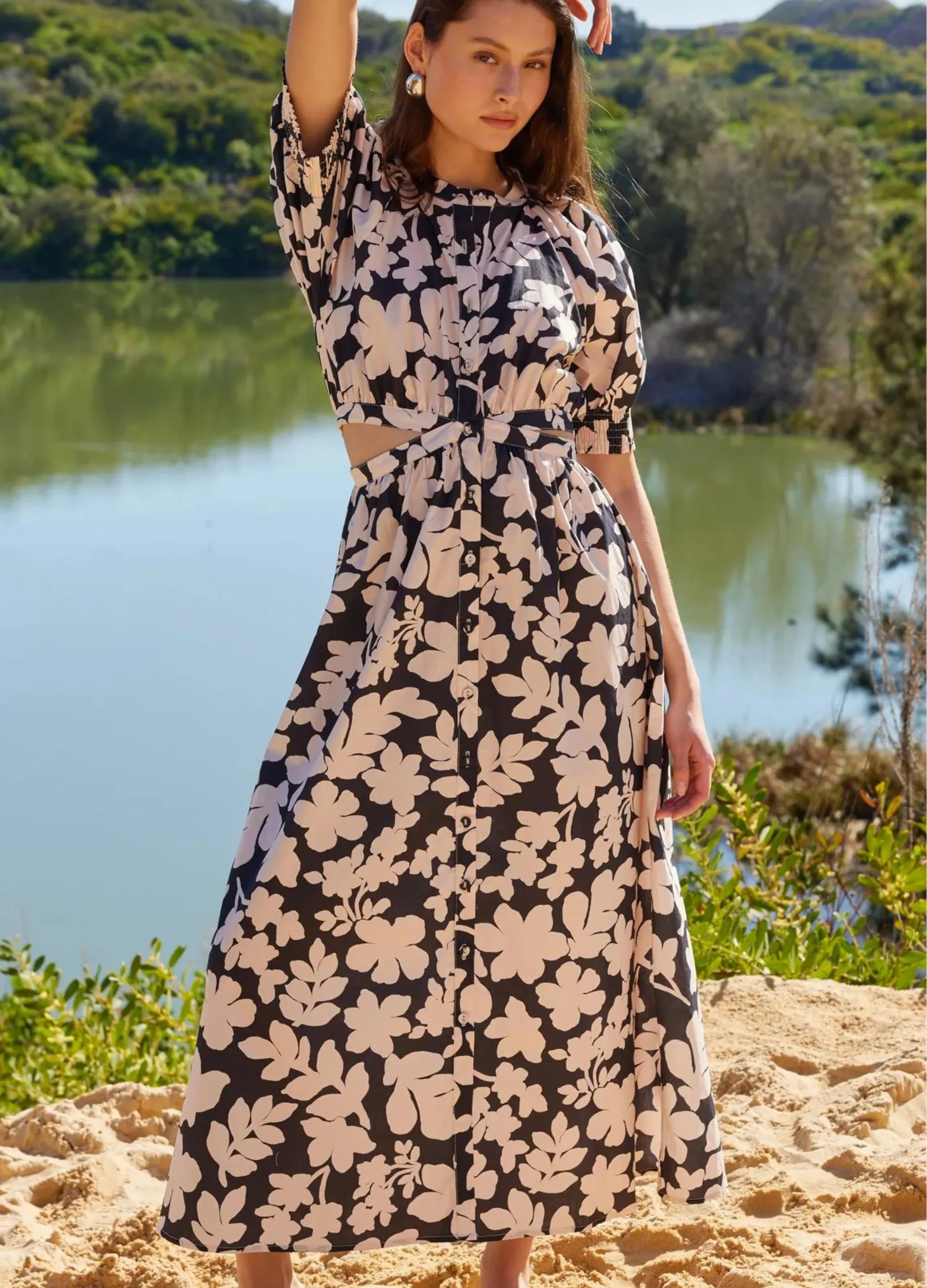 Staple the Label - Short Sleeve Selita Cut Out Midi Dress