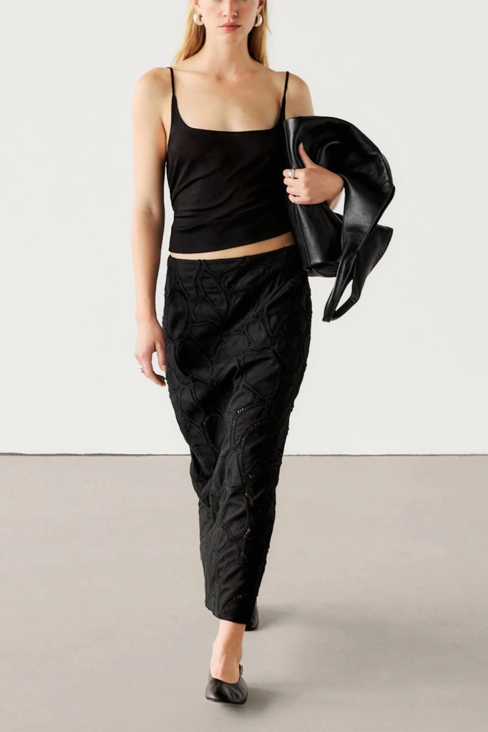 Straight Midi Skirt With Embroidered Detail