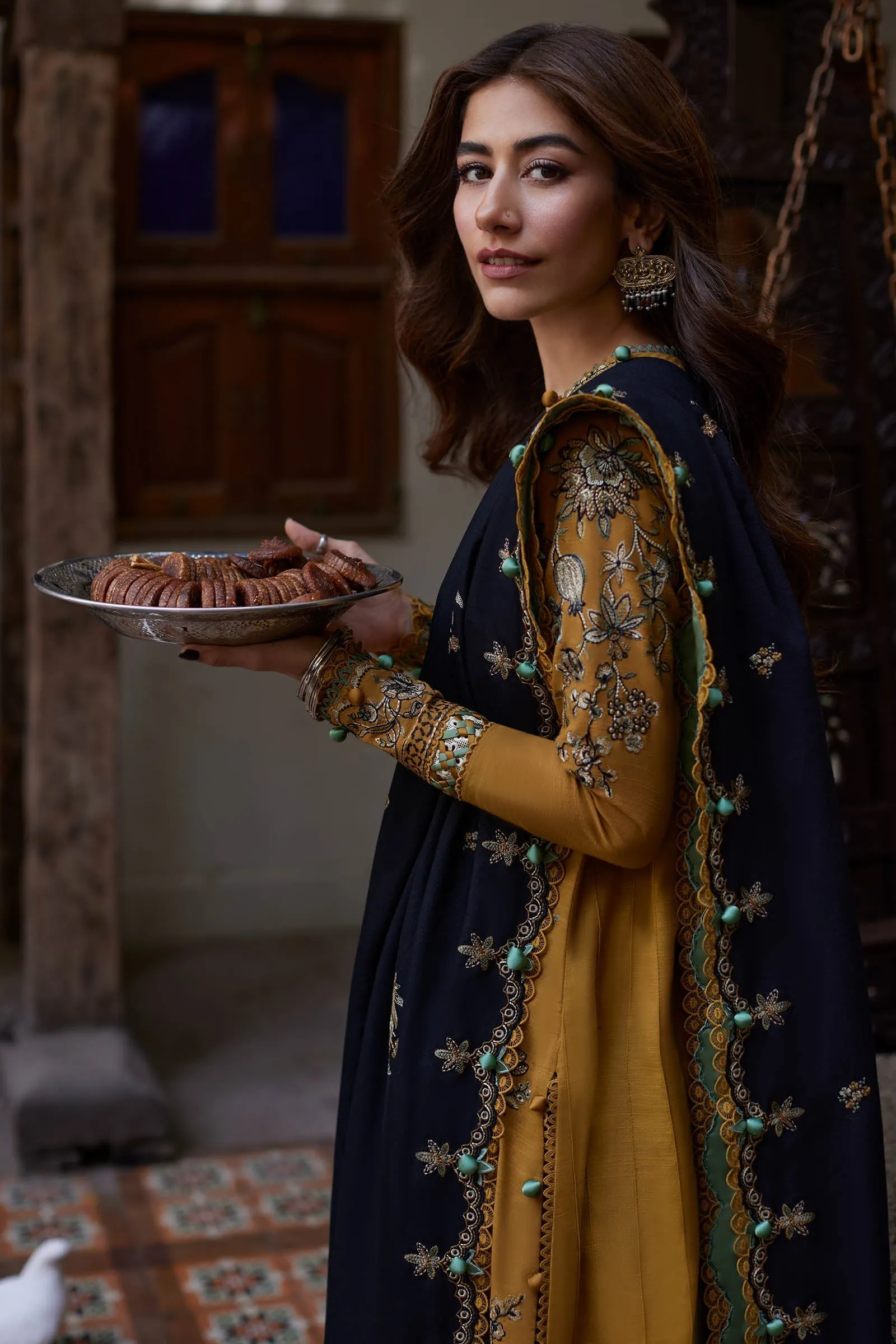 Zaha Winter Collection 2023 – MELIHA (ZW23-11)